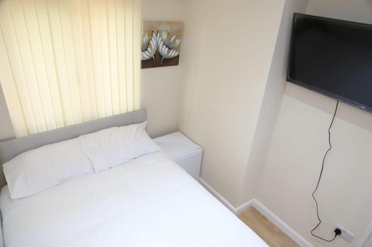 A A Guest Rooms Thamesmead Erith Kültér fotó